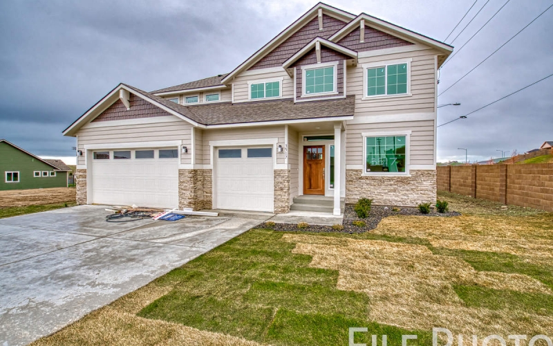 3517_S_Lincoln_St_Kennewick-2_Front_Exterior
